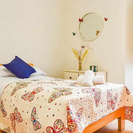 Janot Casa Con Jardin Cerca Del * Banyoles