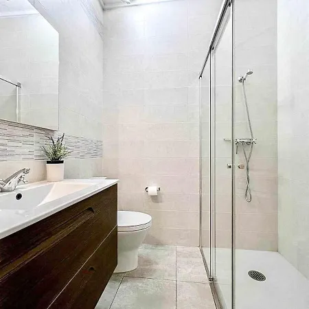 Holiday home Janot Casa Con Jardin Cerca Del Banyoles