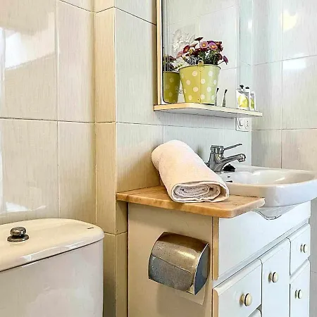 Janot Casa Con Jardin Cerca Del Holiday home Banyoles