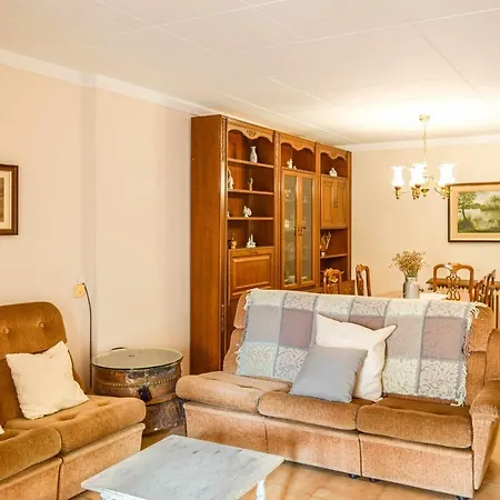 Holiday home Janot Casa Con Jardin Cerca Del